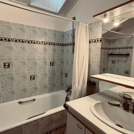 Piscine, Et Golf - Hollywood Apartman